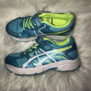 ASICS - Girls Size 12